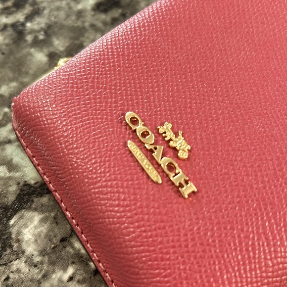 Coach phone case crossbody - Picture 6 of 6